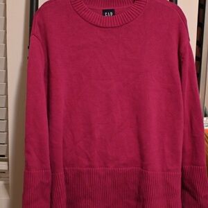 GAP Woman Pink Sweater